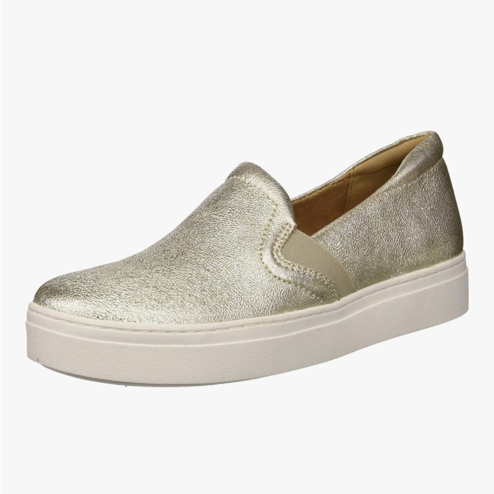 NATURALIZER Carly 3 Sneaker